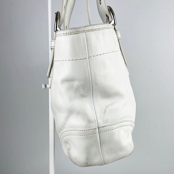 Vintage Coach Y2K White Leather Buckle Zipper Shoulder Bag 9544 - Picture 2 of 16